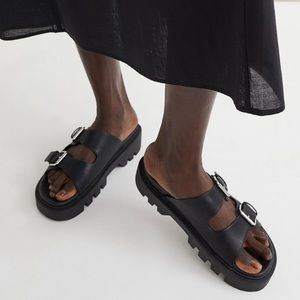 Nwt Hm Chunky Soled Slides Sandals 